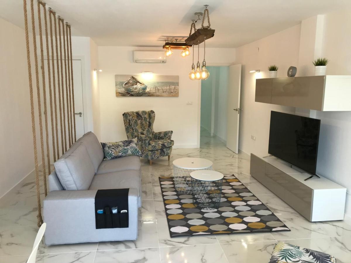 New Central 2Br Apartment 100M-To-Beach Free Parking Fuengirola Bagian luar foto